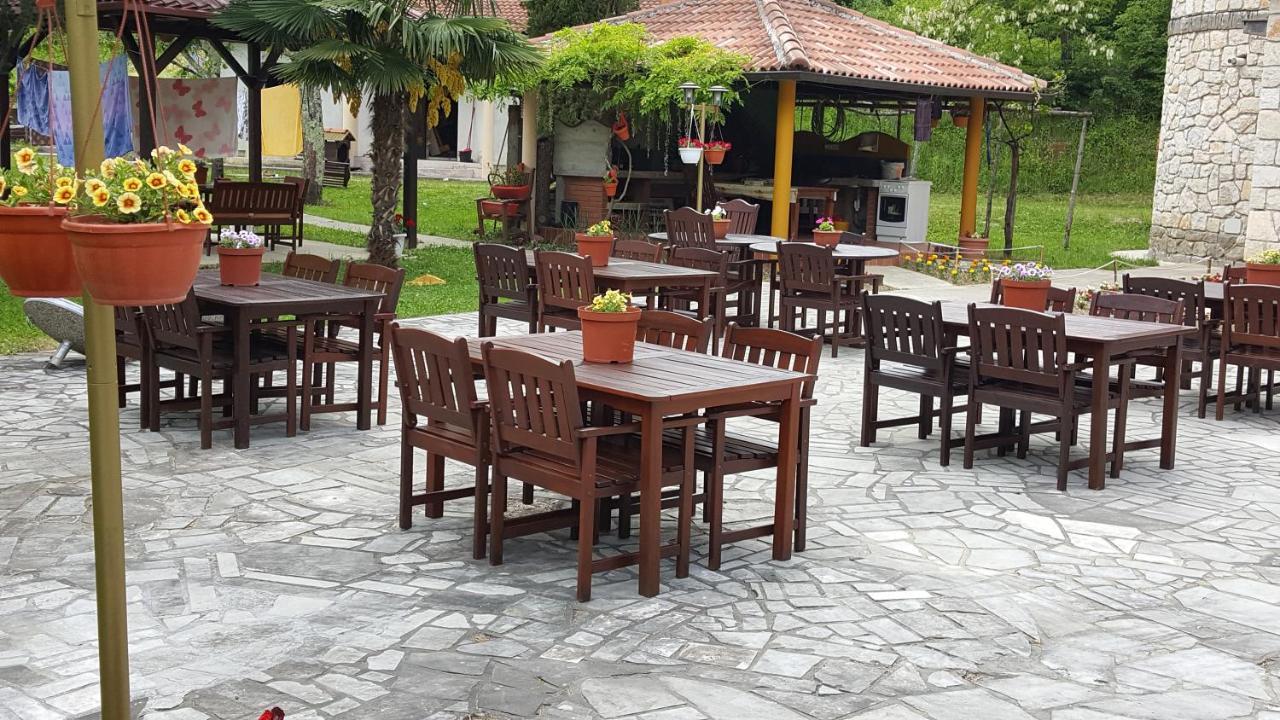Bungalo Hotel บูเซต ภายนอก รูปภาพ